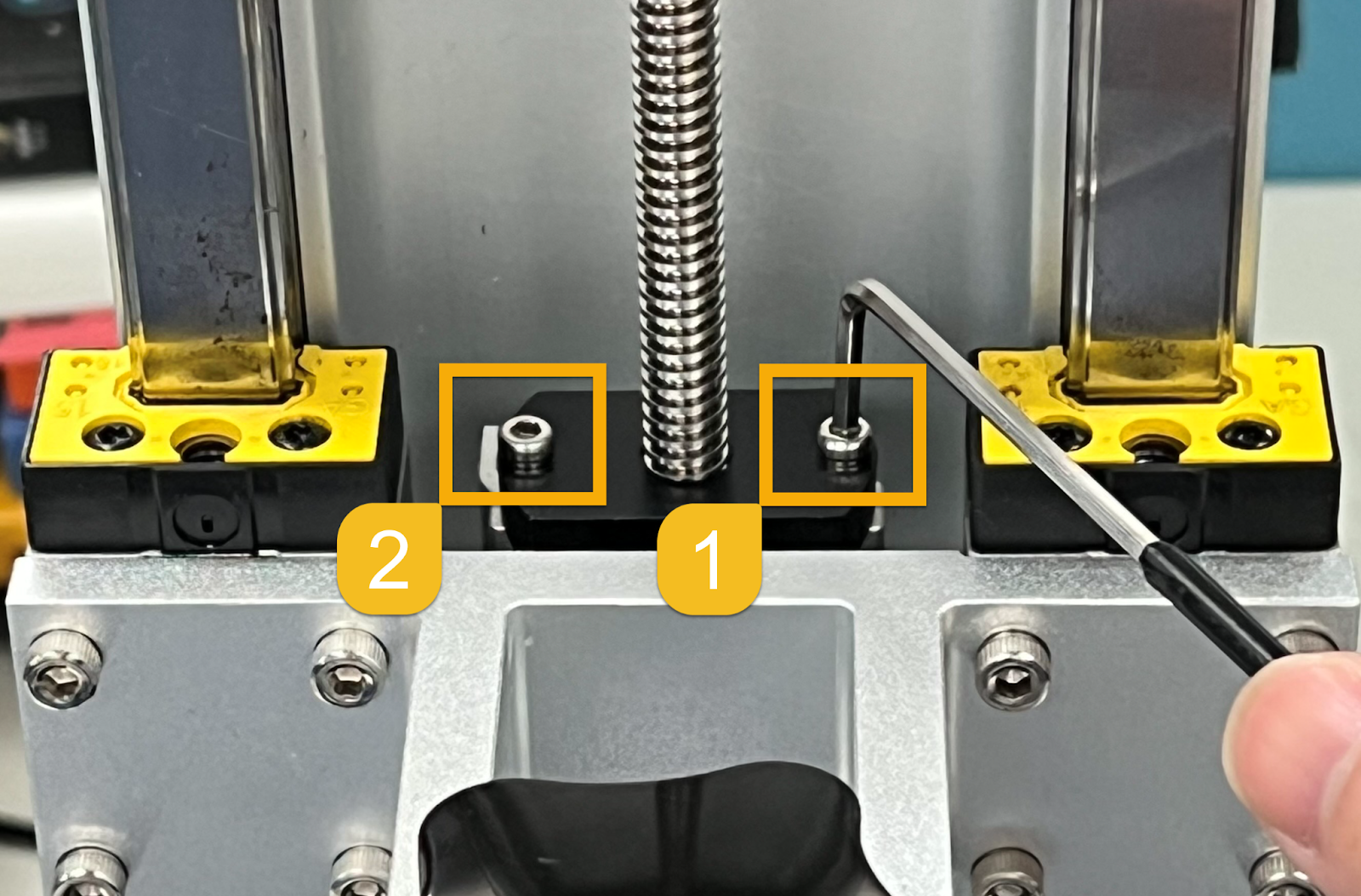 Sonic Mini 8K] Cleaning the Z-axis – Phrozen Help Center